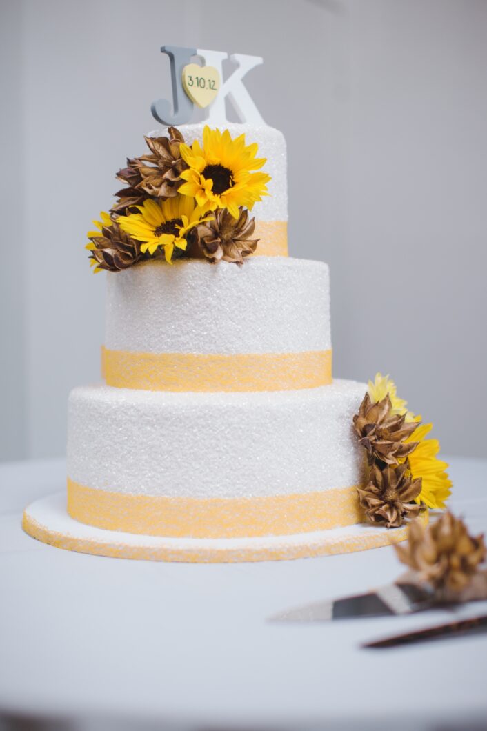 2048 Box Eight Studio Wedding Yellow Sunflower Theme 0019